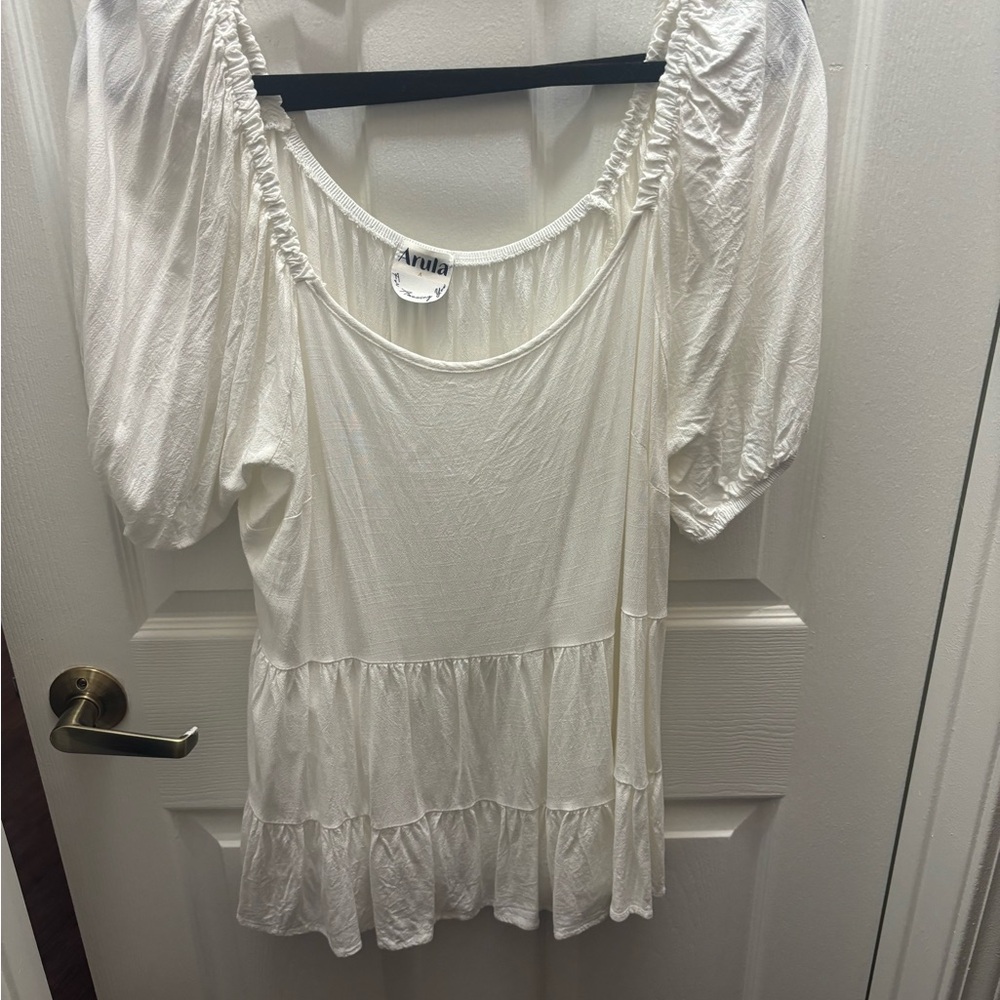 Arula White Ruffled Women's Top